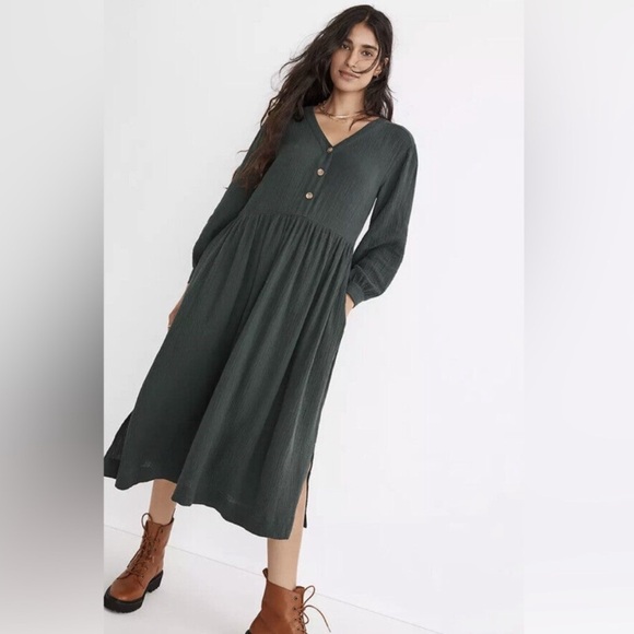 Madewell Lightspun Button-Front
Midi Dress - Picture 4 of 6